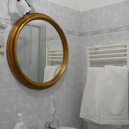 La Ξενοδοχείο με διαμερίσματα 4*