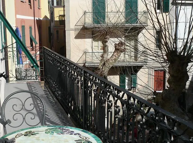 La Aparthotel Corniglia